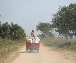 Tuktuk load