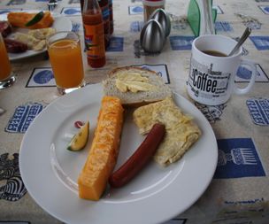 Breakfast @ Tan-Swiss