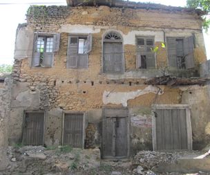 OLD buildings in Bagamoyo